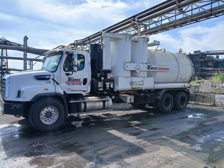 Power vacuum truck